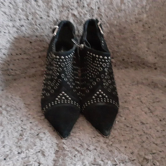 BARBARA BUI-Paris-Studded/Grommets Black  Suede Ankle Boots-Zip-Sz 38-Excellent - Picture 4 of 8